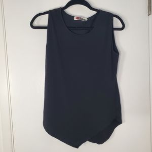 Black Sleeveless Tank Top V-Cut Hem Medium